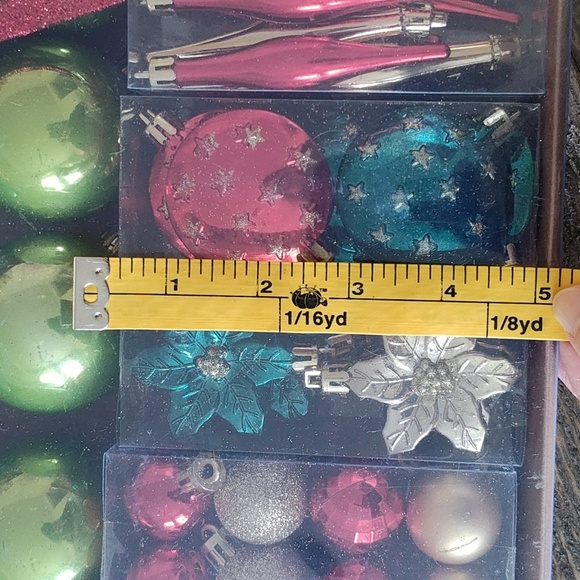 New Christmas Ornaments SET 68 Pcs - Picture 4 of 6